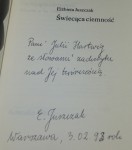 Świecąca ciemność Juszczak Elżbieta [AUTOGRAF]