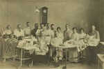 Szpital Pacjenci i lekarze - scena zbiorowa [fotografia / lata 20]