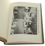 Nauka usługiwania Podręcznik dla samokształcenia i wspierania praktycznej i teoretycznej nauki w zawodowych szkołach uzupełniających dla uczniów restauratorów i hotelarzy Oprac. Adolf Fr. Hess [et al.] (1909)