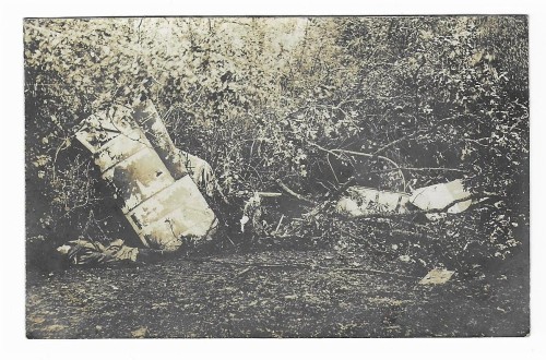 Francuski latawiec który został zestrzelony w [Niemcy] w październiku 1916 roku [fotografia na papierze pocztówkowym I wojna światowa 1916]