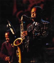 [bez tytułu, saksofonista] fotografia Marek Karewicz [vintage print / ca 1990]