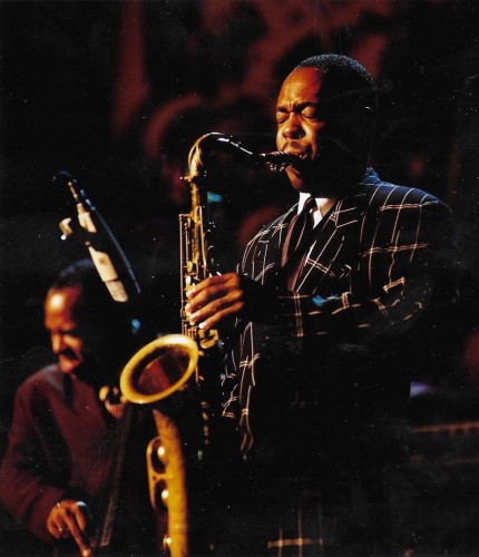 [bez tytułu, saksofonista] fotografia Marek Karewicz [vintage print / ca 1990]