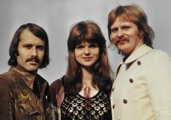 Dwa Plus Jeden fotografia Marek Karewicz [life time print]    