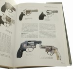 Encyklopedia pistoletów i rewolwerów A. E. Hartink (2002)