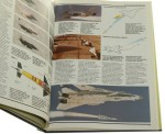 Współczesne samoloty bojowe ilustrowana encyklopedia Bill Gunston, Mike Spick [1993]