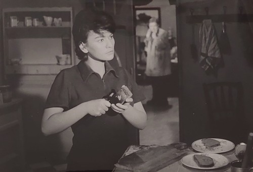 Droga na Zachód [Elżbieta Kępińska, Władysław Kowalski w tle] reż. Bohdan Poręba [fotografia filmowa]