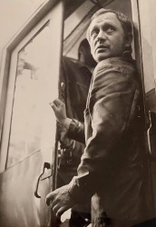 Trąd [Witold Pyrkosz] reż. Andrzej Trzos-Rastawiecki fot. Roman Sumik [fotografia filmowa]