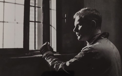 Zerwany most [Tadeusz Łomnicki] reż. Jerzy Passendorfer [fotografia filmowa]