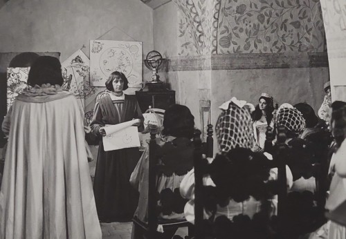 Kopernik [w rolach głównych Andrzej Kopiczyński Czesław Wołłejko] reż. Ewa Petelska, Czesław Petelski [fotografia filmowa]