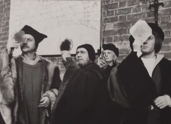 Kopernik [w rolach głównych Andrzej Kopiczyński Czesław Wołłejko] reż. Ewa Petelska, Czesław Petelski [fotografia filmowa]