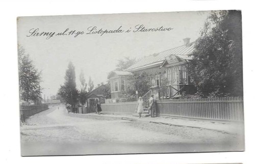 Sarny [Сарни / Ukraina, obw. rowieński] ul. 11 listopada i Starostwo [fotografia na papierze pocztówkowym/ przed 1939]