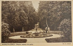 Morszyn Zdrój Główne wejście do parku [pocztówka przed 1939]