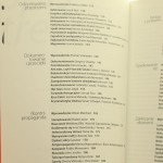 Prawda jest konkretna artystyczne strategie w polityce podręcznik redakcja Steirischer Herbst i Florian Malzacher współpraca redakcyjna Anne Faucheret, Veronica Kaup-Hasler, Kira Kirsch, Andreas R. Peternell i Johanna Rainer [2018]