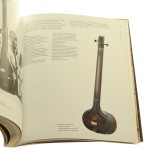 Gloire des princes, louange des dieux Gloire des princes, louange des dieux Patrimoine musical de l' Hindoustan du XIV au XX siecle [Chwała książąt, chwała bogów Dziedzictwo muzyczne Indii od XIV do XX wieku] Joep Bor [2003]