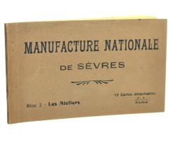Manufacture nationale de Serves [Porcelana sewrska wnętrza pracowni] Bloc 2 Les Ateliers 10 Cartes Detachbles [blok pocztówek / przed 1939]