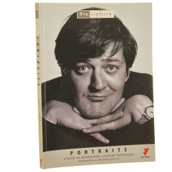 Portraits A Guide to Professional Lighting Techniques [oświetlenie w fotografii] Hicks, Roger, Schultz Frances [1997]