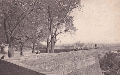 Kraków wały nad smoczą jamą (1).jpg