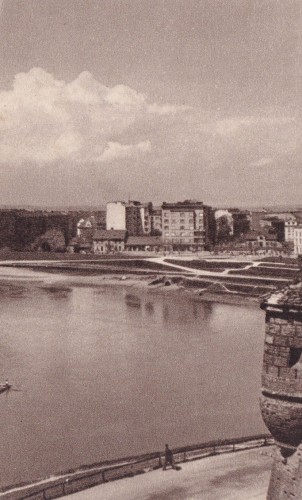 kraków the river vistula (1).jpg
