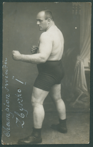Jan Stanisław „Zbyszko” Cyganiewicz Zapaśnik [fotografia na papierze pocztówkowym / ca 1920]