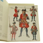 L uniforme et les armes des soldats la guerre en detelle (2).JPG