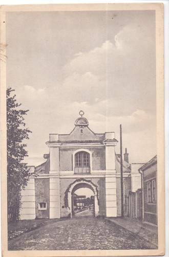Kaplica rzymsko-katolicka "słucka Bramka" w Nieświeżu [pocztówka] [przed 1945 r.]