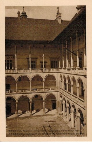 ​Kraków Wawel fragment dziedzińca arkadowego (pocztówka lata 30-te)